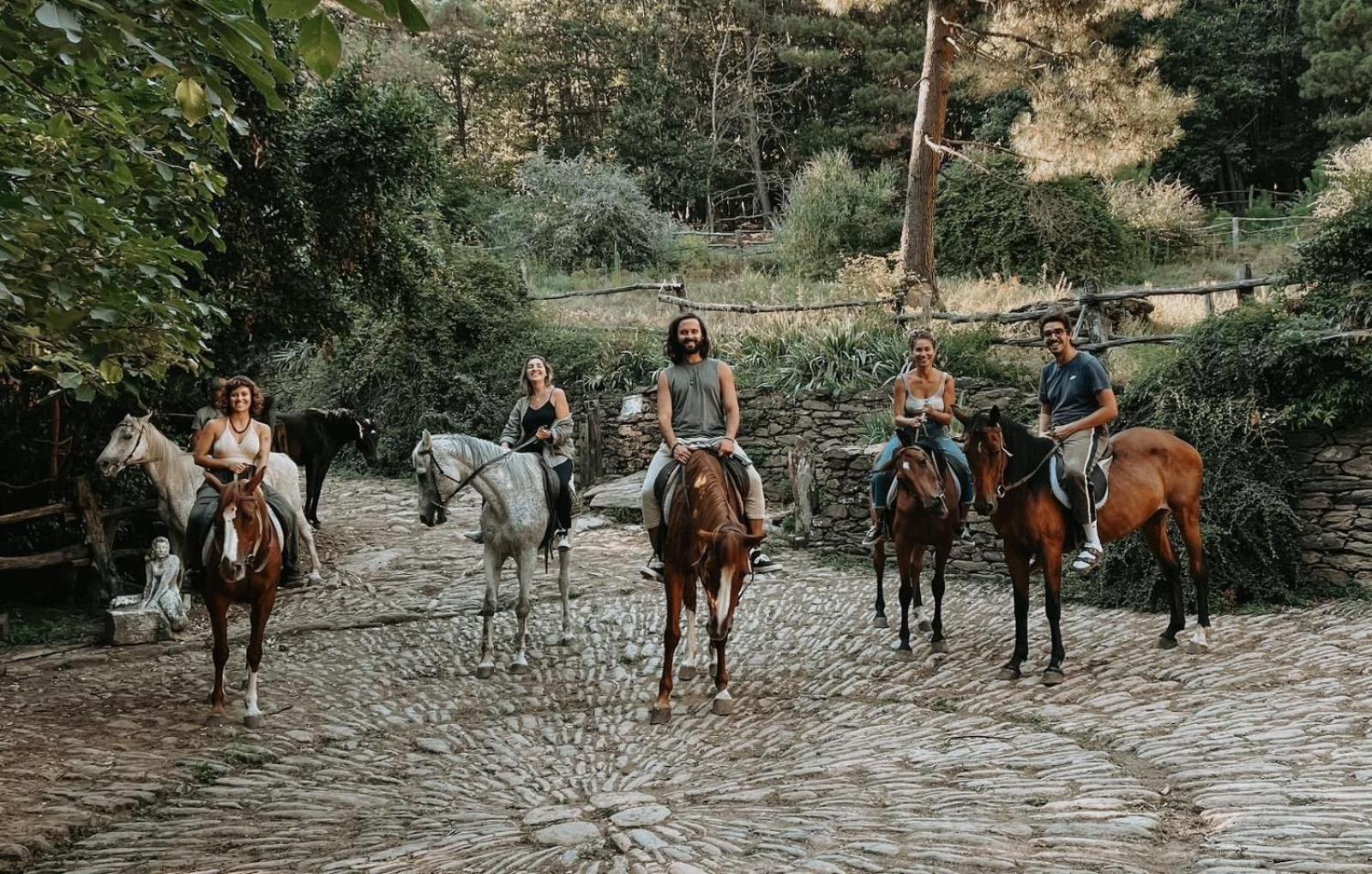 Centro Trekking A Cavallo Monte Brugiana Pension Massa  Buitenkant foto