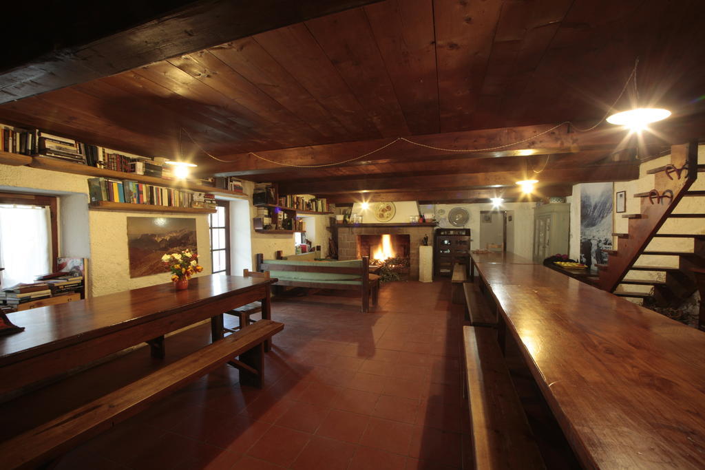 Centro Trekking A Cavallo Monte Brugiana Pension Massa  Kamer foto